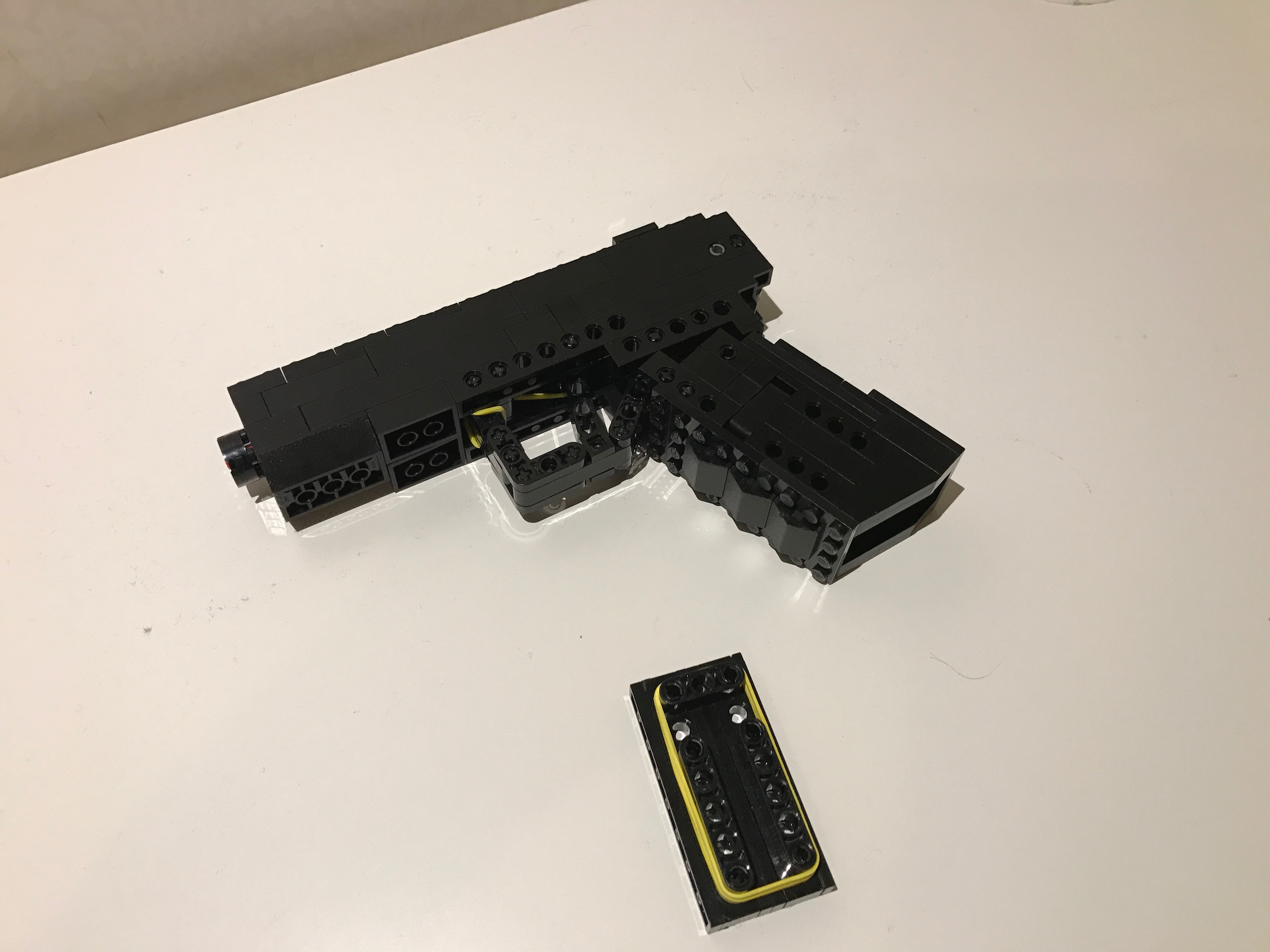 LEGO Glock 17